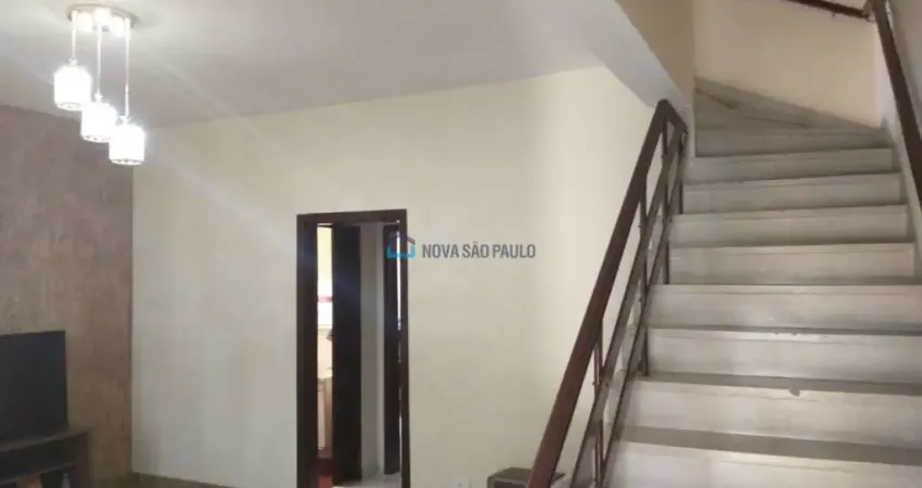Sobrado 3 dormitórios,  150m2, 1 vaga, Chacara Inglesa !