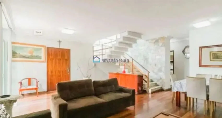 Sobrado isolado . 05 dormítórios (01 suíte). colest . edícula . 05 vagas . 360 m2