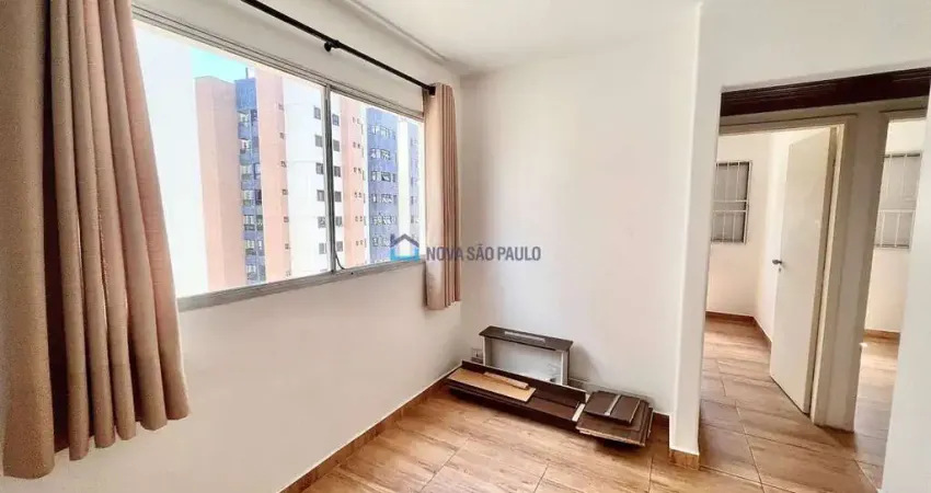 Apartamento Vago, Impecável, 5 min (400 m) a pé ao Metrô./Saúde