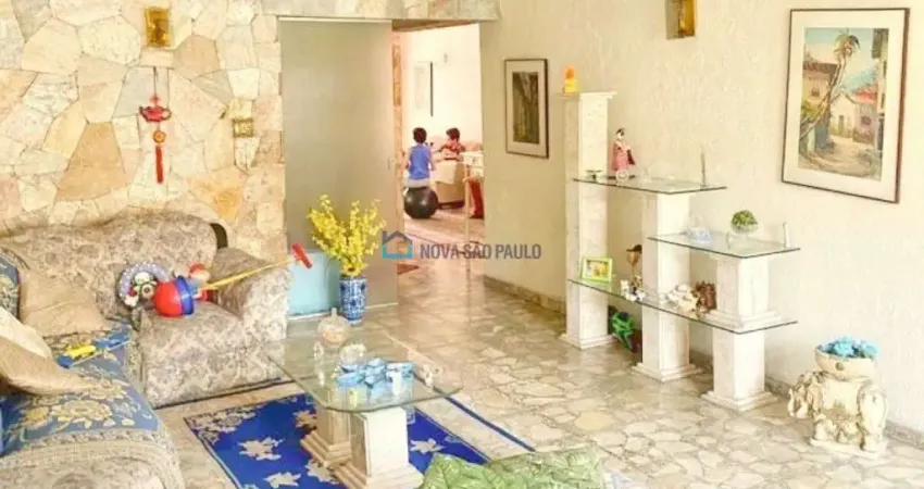 Casa com 3 quartos à venda na Rua Paulo Orozimbo, --, Aclimação, São Paulo