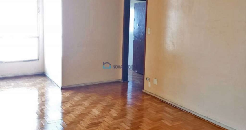 Apartamento à venda, com 97 m², 2 quartos, 1 vaga, na Vila Mariana, próximo ao metrô
