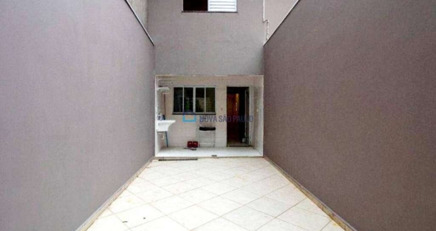 Casa à Venda nova na região Chácara Inglesa