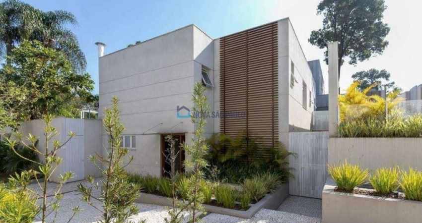 Casa em Condomínio fechado na Chácara Santo Antonio