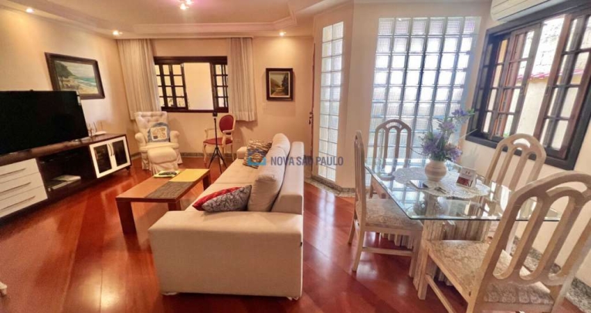 Casa Grande 145m² Vila Santa Catarina- 4 dormitórios sendo 1 no térreo com banheiro