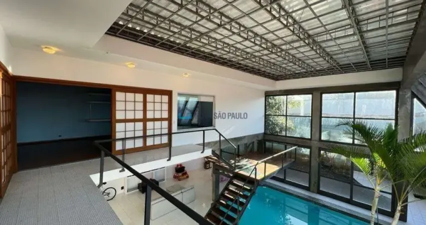 Casa a venda bairro jardim da saude. 3 suítes. 4 vagas. piscina.