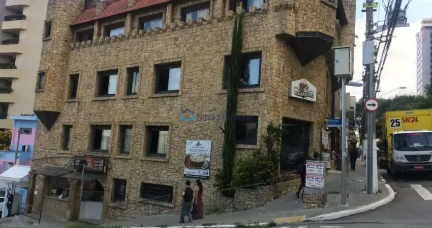 Esquina em ZEU com Renda  Um Castelo no Paraíso