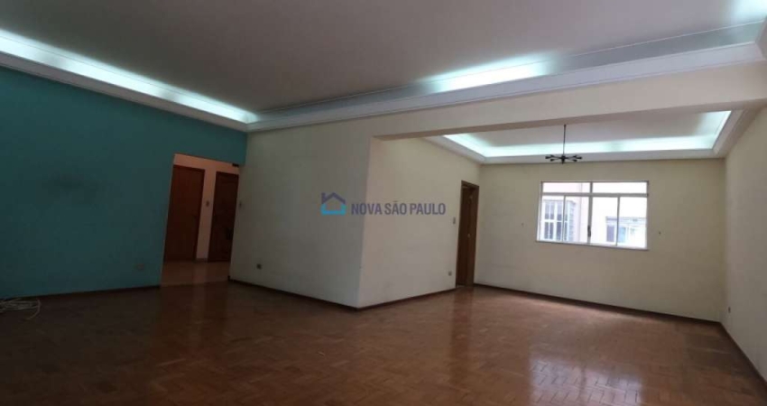 Apartamento 220 m²  de 3 dormitorios  proximo a Avenida  Brigadeiro Luis Antonio