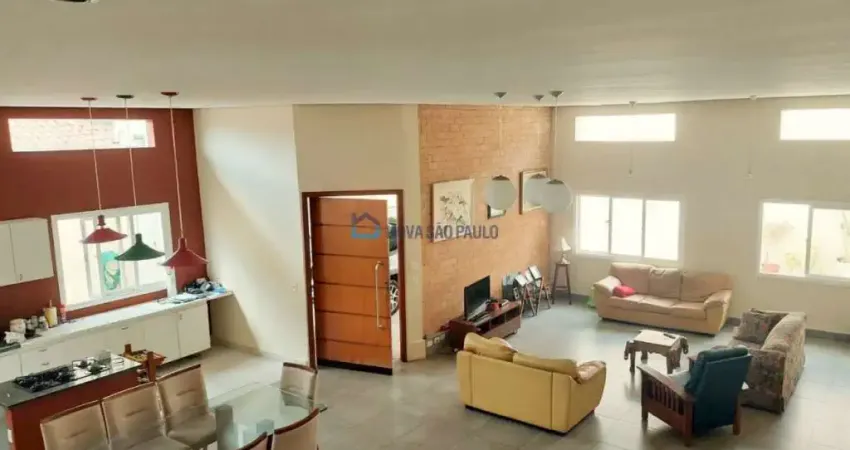 Casa com 5 quartos à venda na Rua Caetano Juliano, --, Interlagos, São Paulo