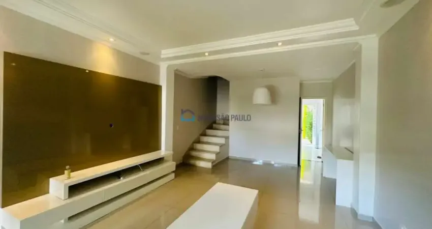 Casa, sobrado nova, com 170m2, 3 dorm 2 suítes, todas com ar-condicionado split, super charmosa. ,
