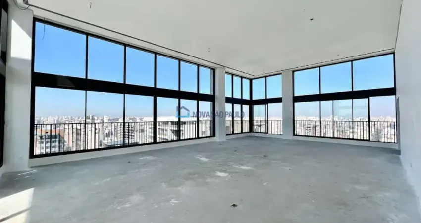 Apartamento de Luxo com 375m², 4 Suítes e 4 Vagas à Venda em Moema.