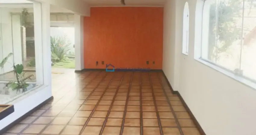 Sobrado no brooklin paulista, 328m² de área util, 4 quartos, 4 suítes, 3 vagas