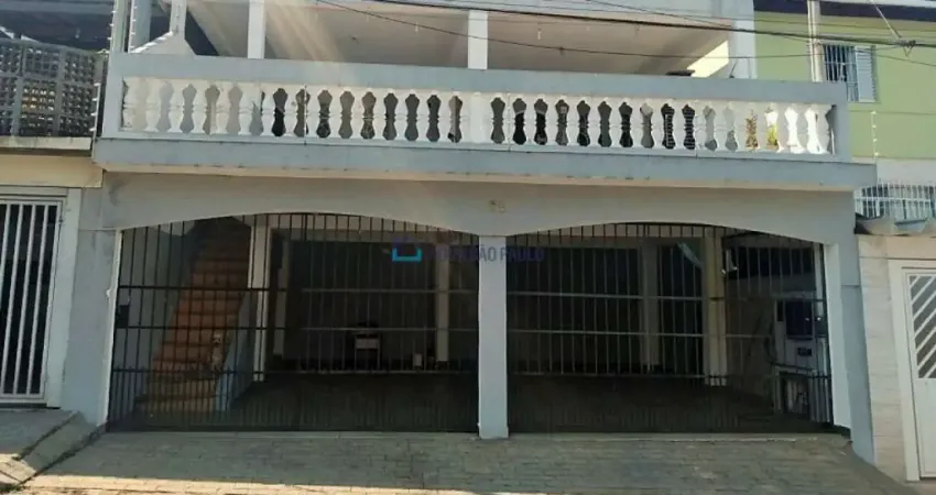 Metrô São Judas - Sobrado com 3 dormitórios e 3 vagas de garagem coberta.