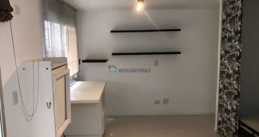Studio amplo tipo Loft, , 34m², sacada gourmet, próximo ao metro.
