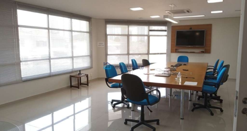Prédio Comercial à Venda na Saúde com área de 1.787m²  5 andares, elevador, Depósito e 20 vagas.
