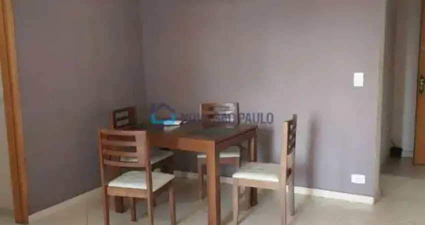 Apartamento à venda na Vila Gumercindo imediações do metrô Santos Imigrantes