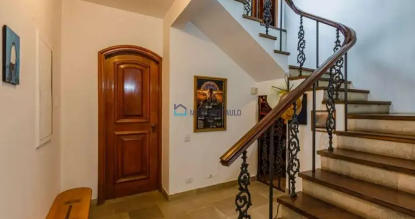 Sobrado na Cidade Jardim - 5 Dormitórios, 3 Salas, 5 Banheiros, 4 Vagas