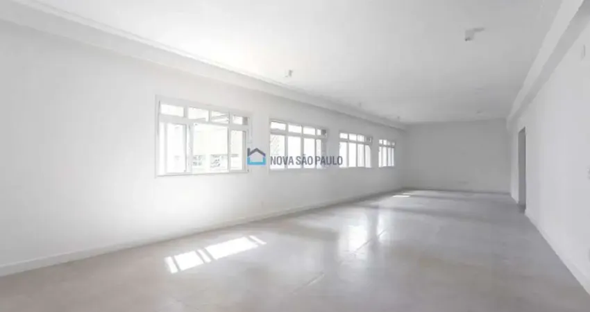 Venda. Jardim Paulista! Apartamento 225M². 3 quartos.2 vagas.