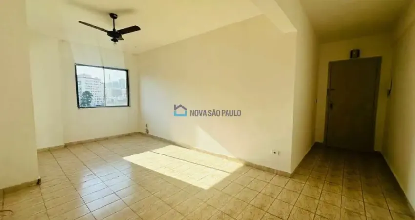 Apartamento com 72m², com 1 vaga de garagem  - Aclimação - Metrô Vergueiro.