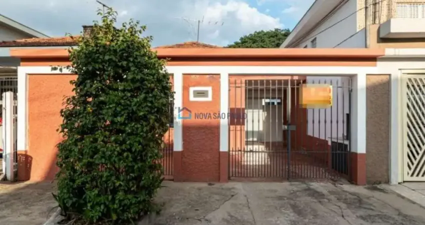 Casa Térrea - 160m² - 2 Dormitórios, 1 suíte, 2 vagas - Campo Belo