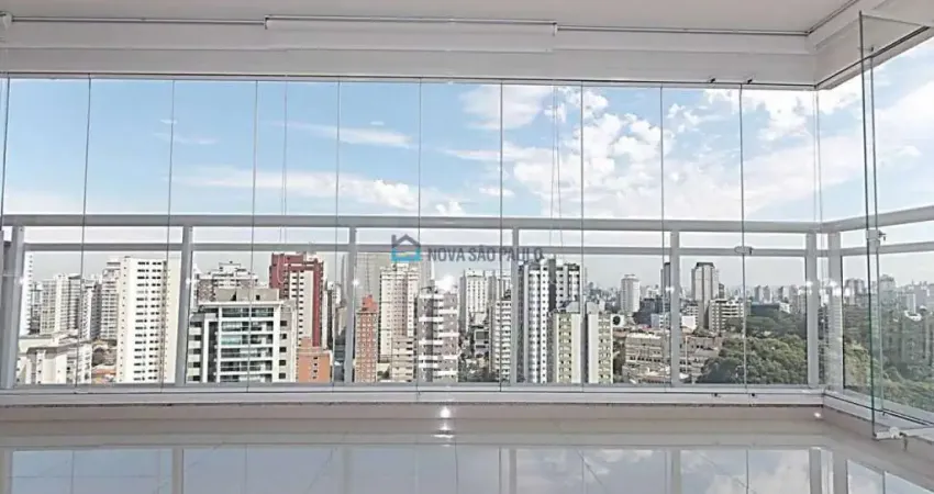 Apartamento à venda em Vila Mariana . 3 suítes . 5 banheiros 2 vagas . depósito . 124 m2