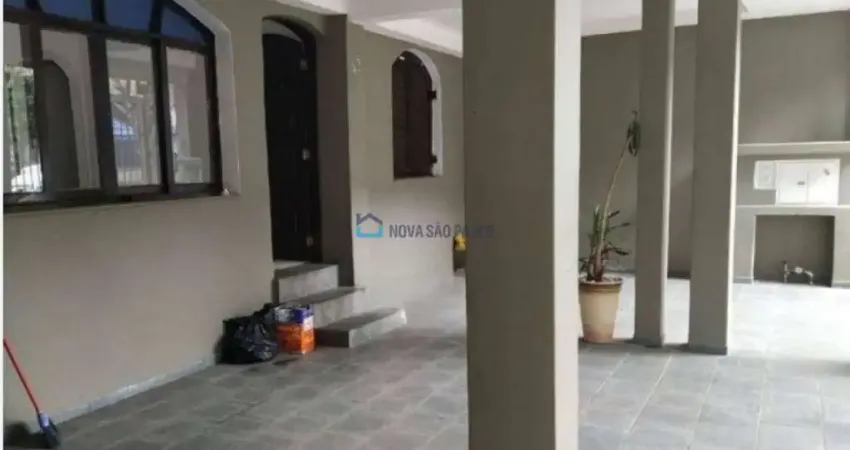 Casa Térrea - 3 Dormitórios, 3 Vagas -  Vila Liviero  -  150m²