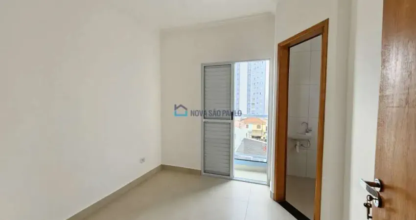 Casa recém construída em condomínio com 2 suítes no Ipiranga/Sacomã
