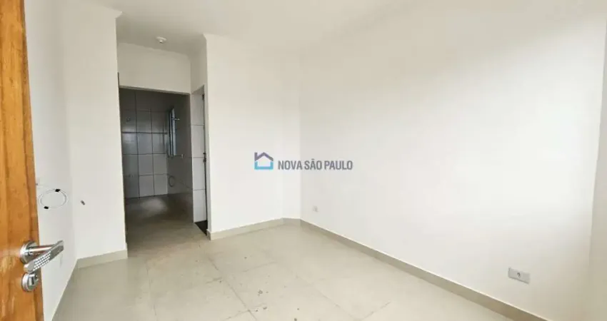 Casa recém construída em condomínio com 2 suítes no Ipiranga/Sacomã