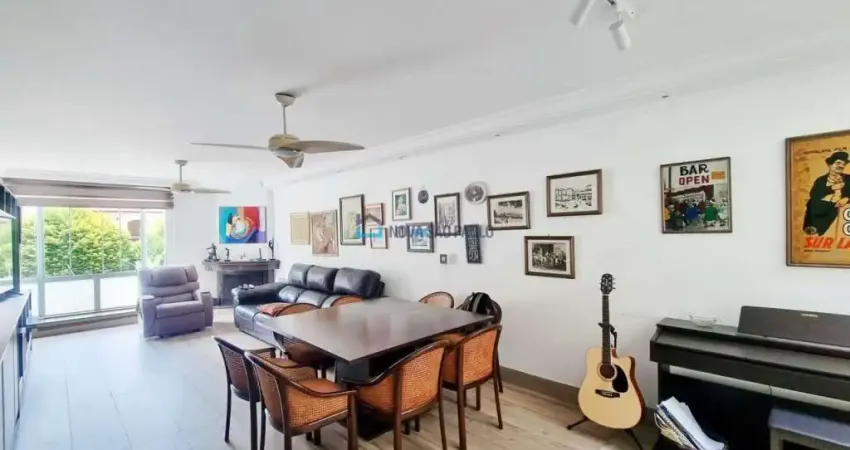 Casa à venda, com 4 dormitórios, 1 suíte, 4 vagas, 270 m², Espaço gourmet, Edícula, na Vila Mariana