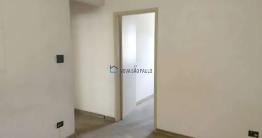 Apartamento à venda em Mirandópolis. 03 quartos . 2 banheiros . 1 vaga . 84 m2