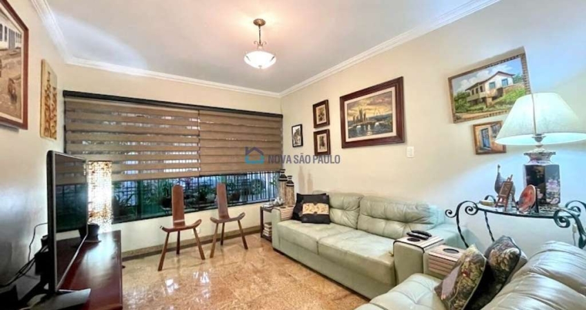 Casa em Mirandópolis | 3 Quartos | 2 Suítes | 2 Vagas | Venda