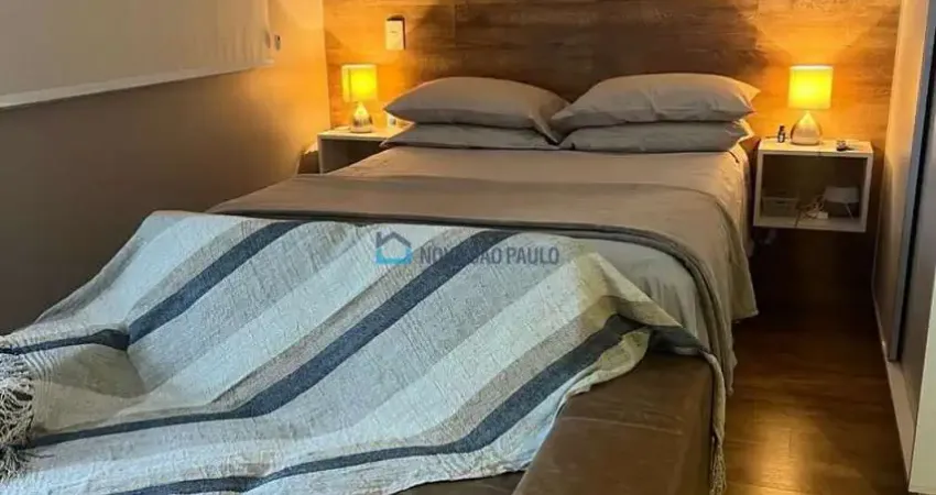 Apartamento com sacada na República