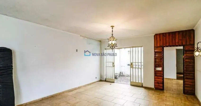 Casa térrea à venda com 320m2 , 3 quartos, Campo Belo