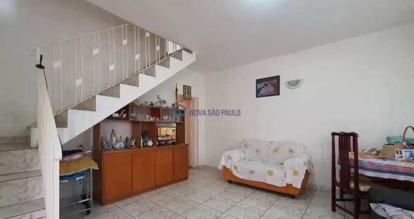Casa com 200m2, 3 quartos, 2 banheiros, 5 vagas no Ipiranga!