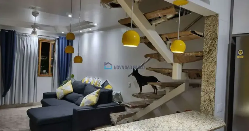 Casa de Vila com Portão, 2 dormitórios no Jabaquara