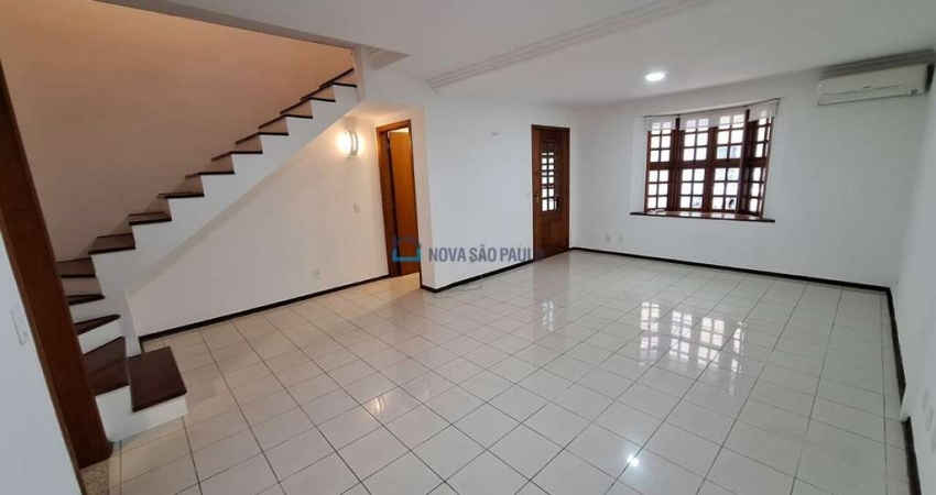 Casa de Vila para Venda em Planalto Paulista. 3 dormitórios/ 2 vagas.