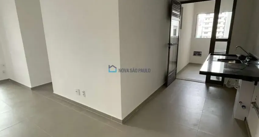 Apartamento Garden Saúde, 3 dormitórios sendo 1 suíte e 1 vaga