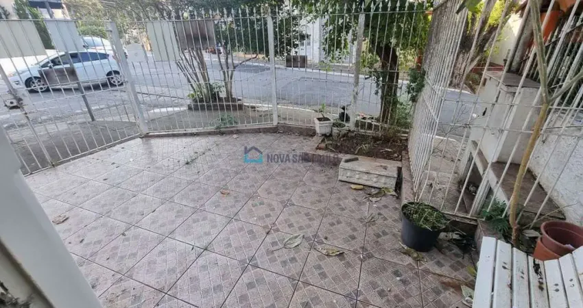 Sobrado para reforma geral, cômodos grandes,4 dts,2 salas, edícula, 2vagas ! vai a pé metrô ana rosa