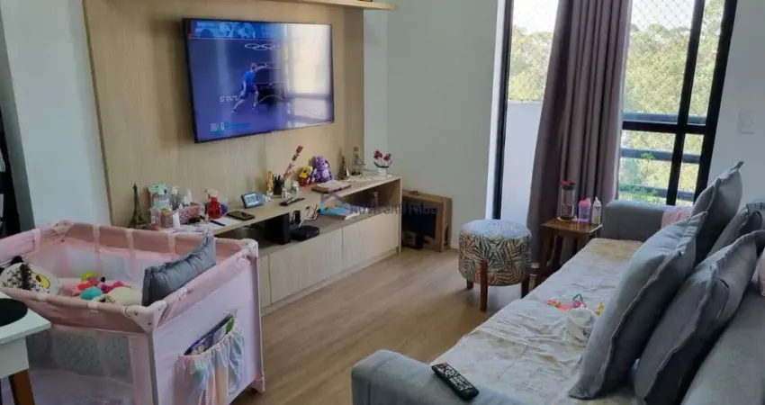 Apartamento Zoológico, andar mediano, reformado,  próximo as escolas, delegacia, supermercados,.
