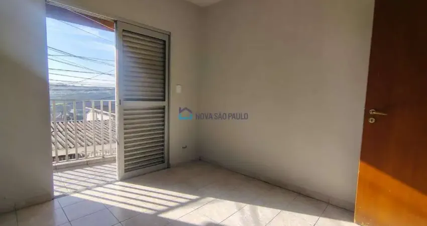 Sobrado à Venda: 56 m² + Casa: 70 m² (Vila Fachini)