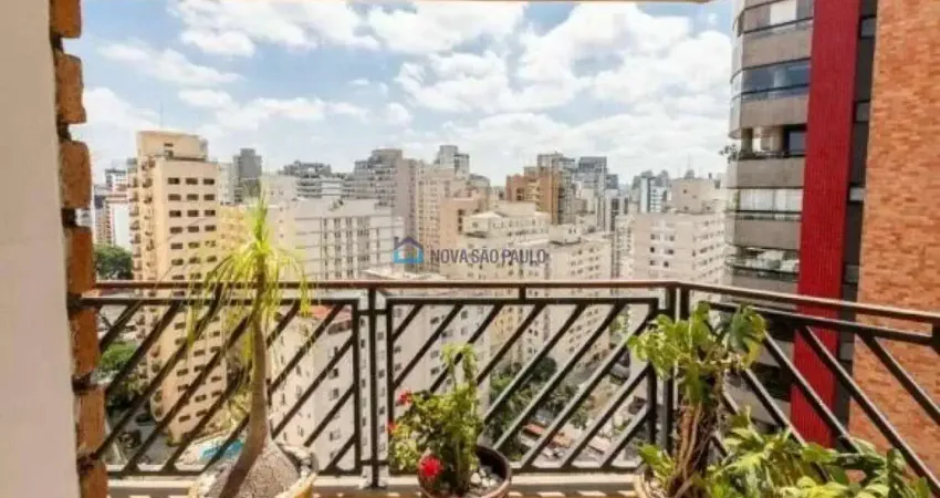 Venda.Moema Pássaros, Cobertura duplex com 412m². 4 dormitórios. 4 vagas