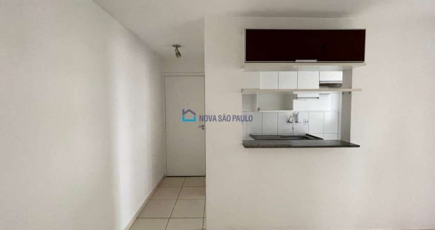 Apartamento com 02 dormitórios na região da Vila das Mercês
