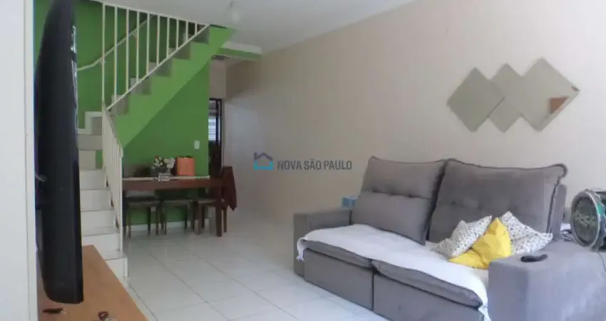 Sobrado no Jabaquara 2 dorm. com  2 vagas