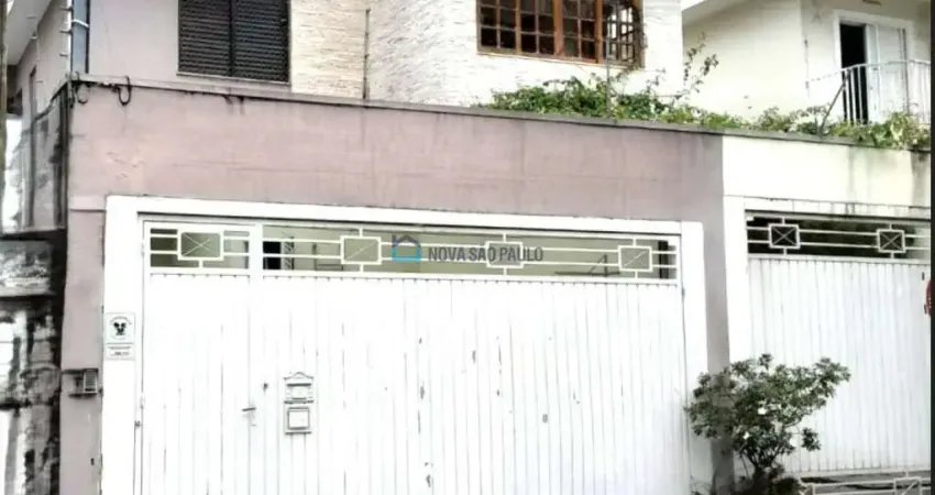 Sobrado 3 dorm sendo 1 suíte Próx. do metrô Santa Cruz!