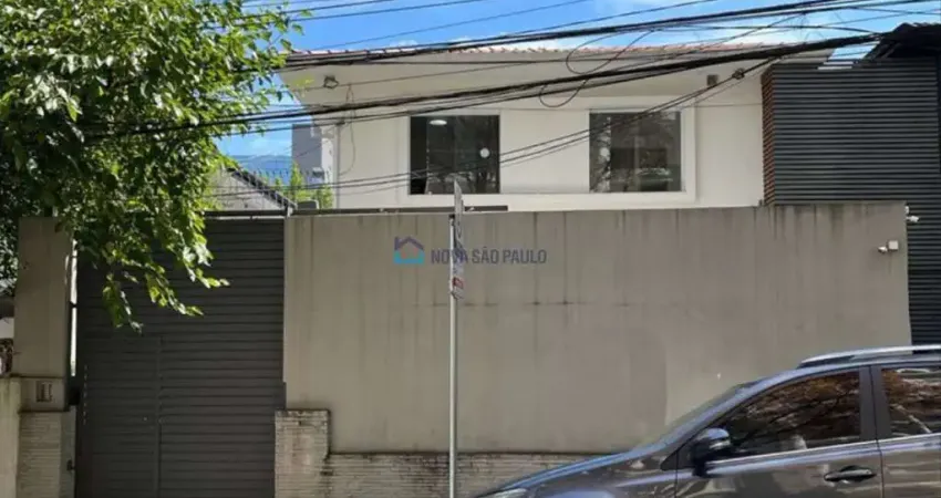 Sobrado 320m² - Vila Nova Conceição, 4 Dormitórios, 7 vagas