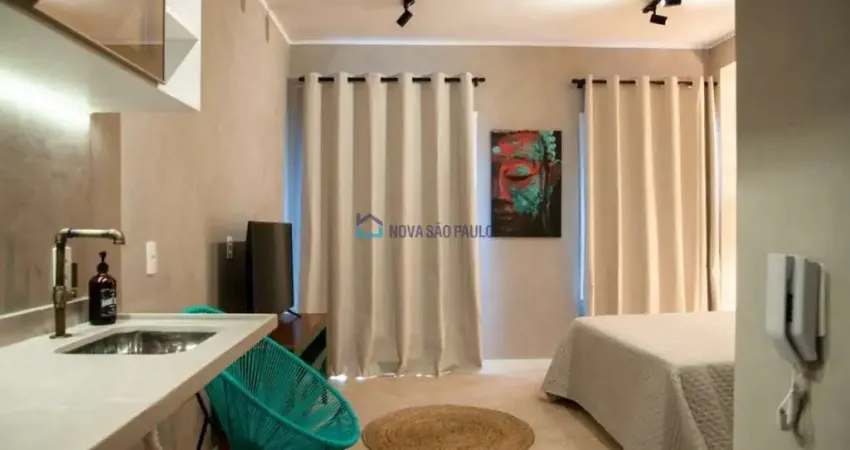 Venda. Studio com 25m². Próximo ao metrô Oscar Freire. 1 quarto.