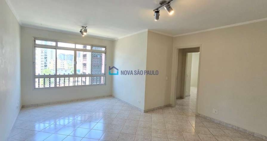 Apartamento de 83m², 1 vaga - Moema.