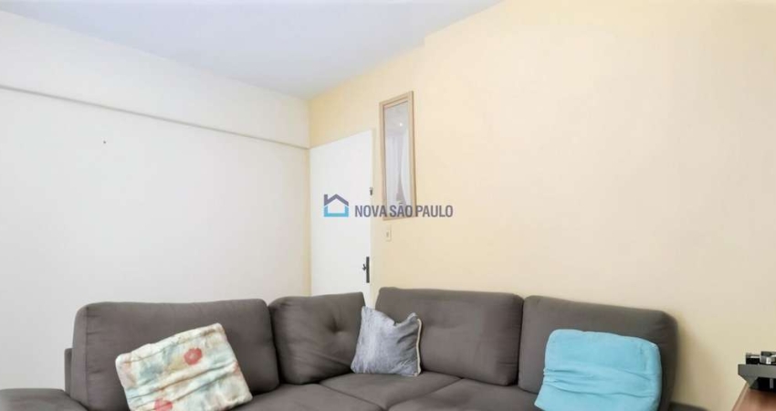 Apartamento à Venda em Santo Amaro. 80m², 3 quartos, 1 suite, 1 vaga a 300m do Metrô. Com Lazer