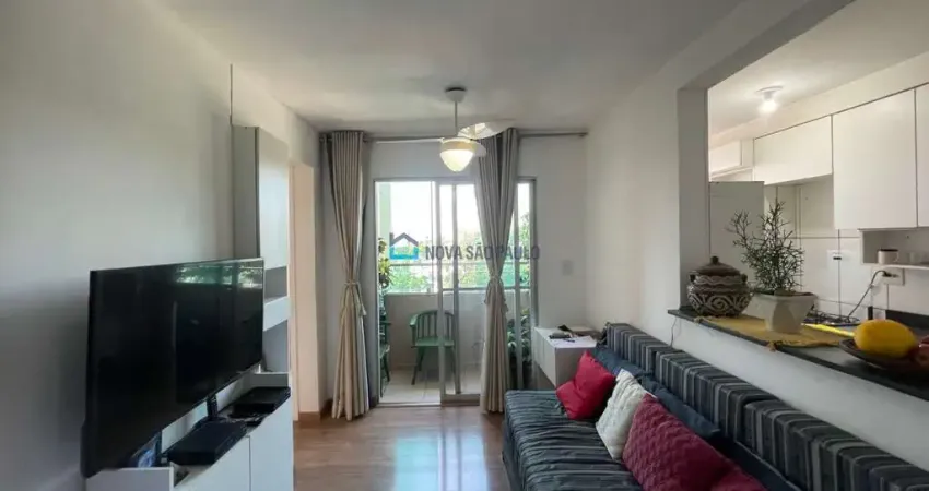 Apartamento com 02 dormitórios na região do Cursino