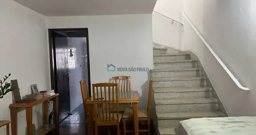 Apartamento com 02 dormitórios na região do Jabaquara