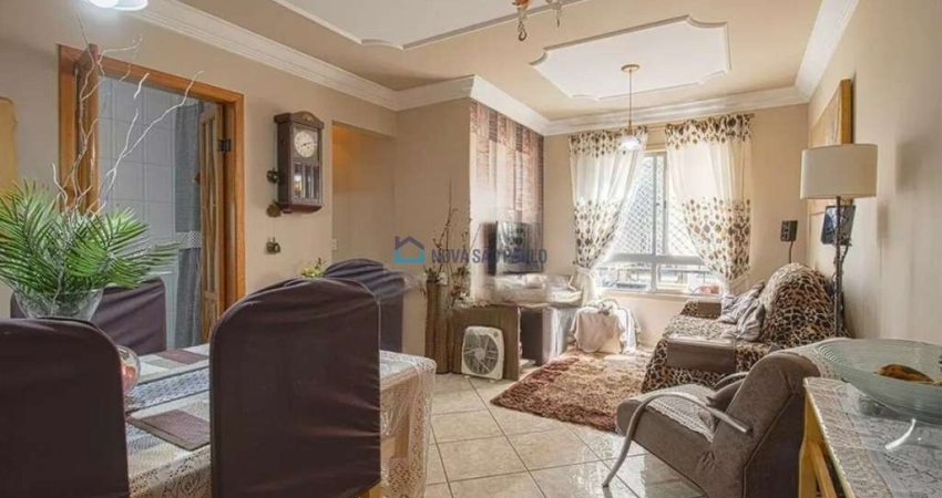 Apartamento 60 m² , 2 Dormitórios, 2 Vagas de Garagem Demarcadas